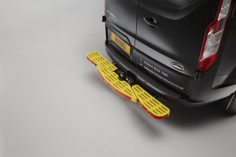 Ford Transit Custom - TowStep Yellow - Side